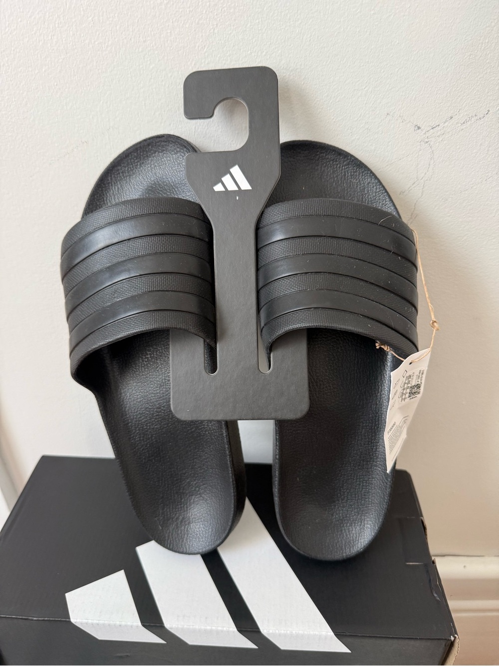 Adidas Adilette Aqua Slides Black Men’s Size 11 F35550 Slip-On Sandals NEW